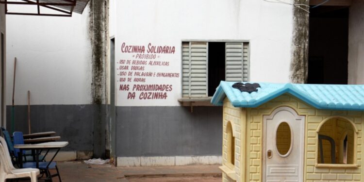 Bazar solidário terá celulares, relógios e itens de pesca apreendidos pela Receita em Uberlândia; veja lista