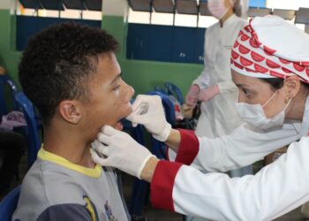 Alunos de escola municipal de Montes Claros ganham tratamento odontológico