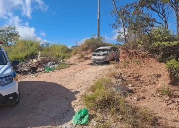 Motorista de aplicativo é encontrado carbonizado dentro de carro incendiado na Grande BH